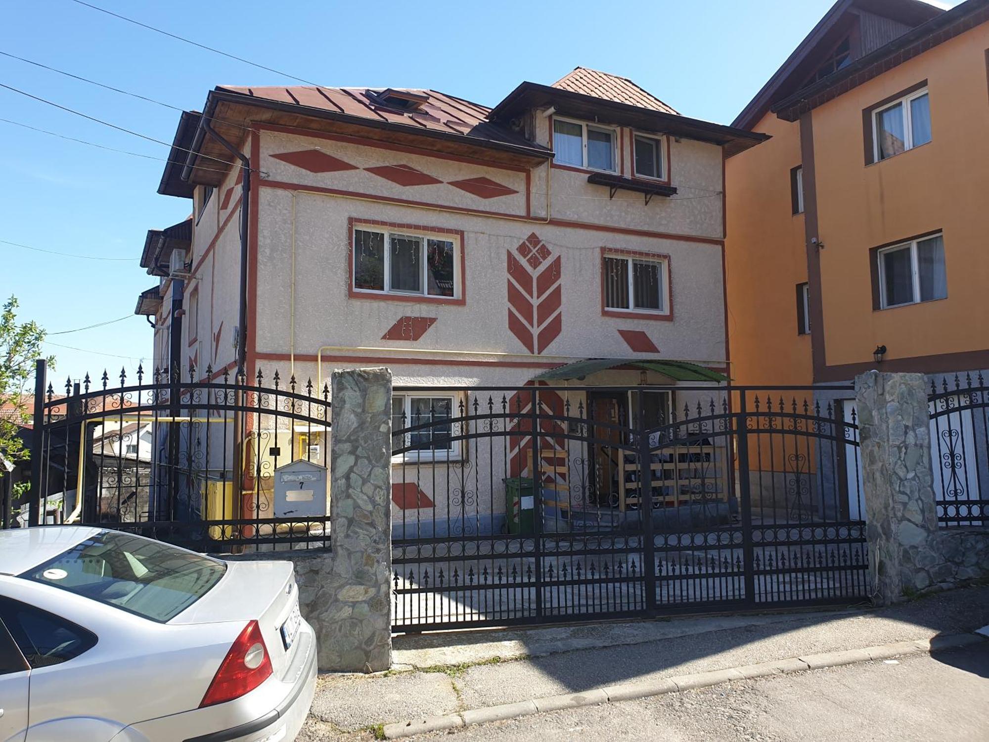 Apartament Mansarda Venus Ramnicu Valcea Ngoại thất bức ảnh